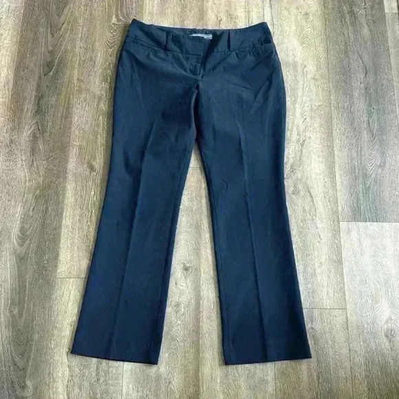 The Limited Pants.  Women’s size 8 Short.  Navy blue. The Drew Fit. - Picture 1 of 6